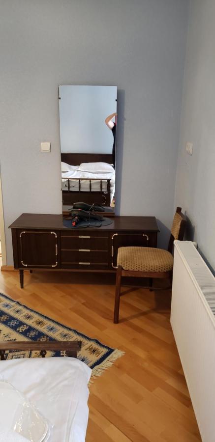 Guest House Kavtarashvili 38 Kazbegi Luaran gambar